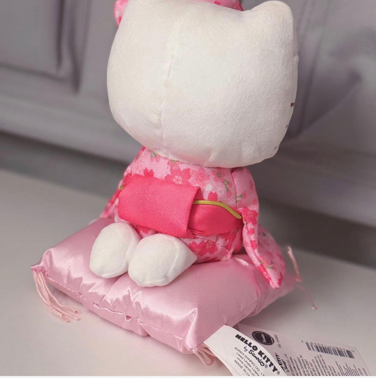 Hello Kitty 20-Inch Pink Cherry Blossom Kimono Plush with Cushion — New with Tags